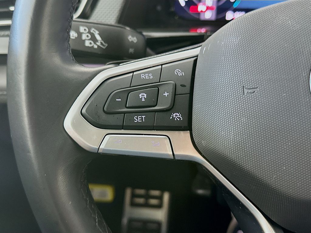 VolkswagenAtlas Cross Sport25