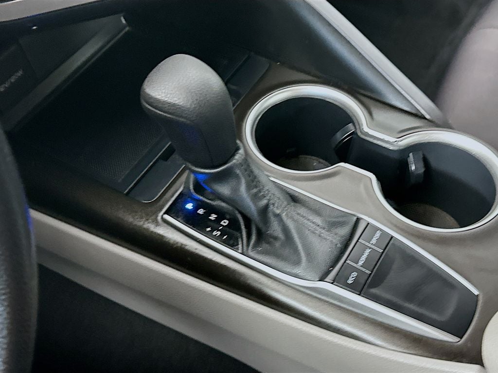 ToyotaCamry16