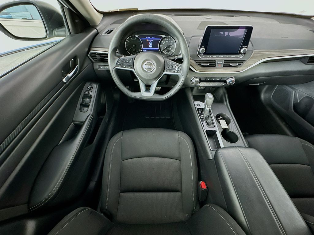 NissanAltima9