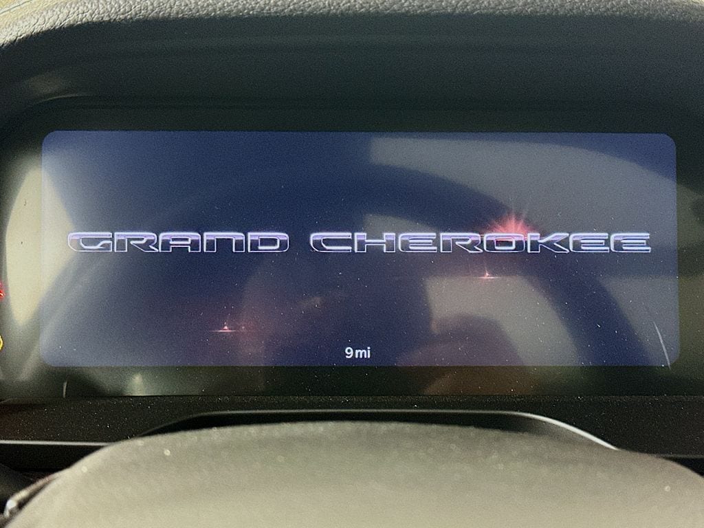 JeepGrand Cherokee11