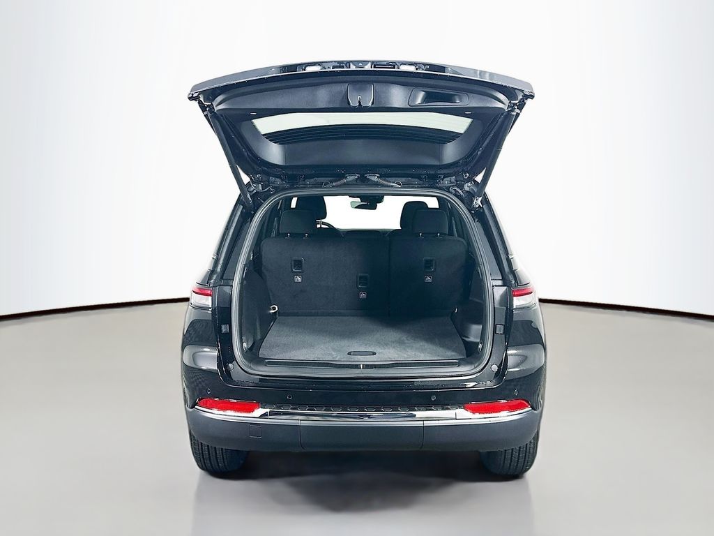 JeepGrand Cherokee16