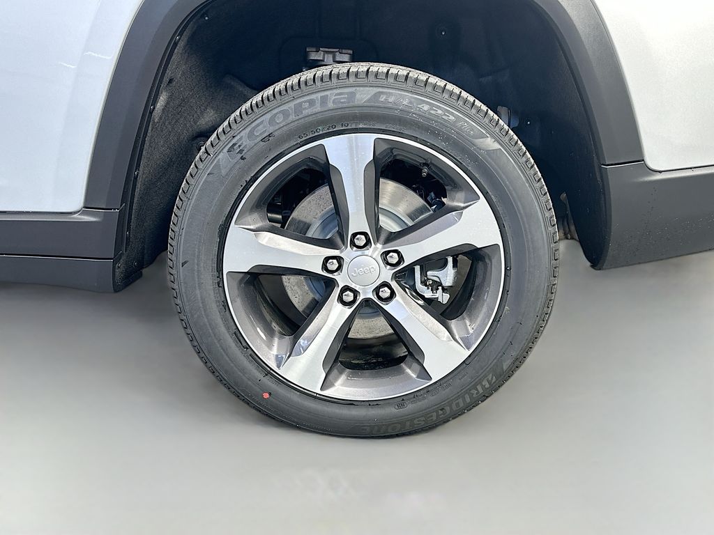 JeepGrand Cherokee L17