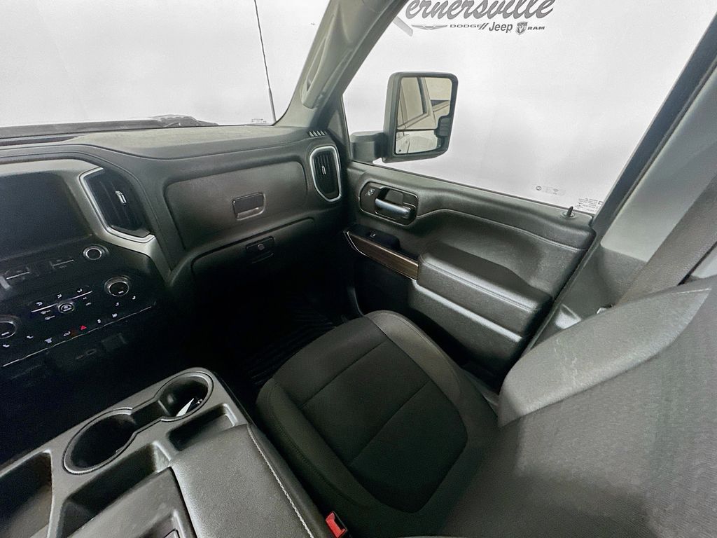 ChevroletSilverado 3500HD11
