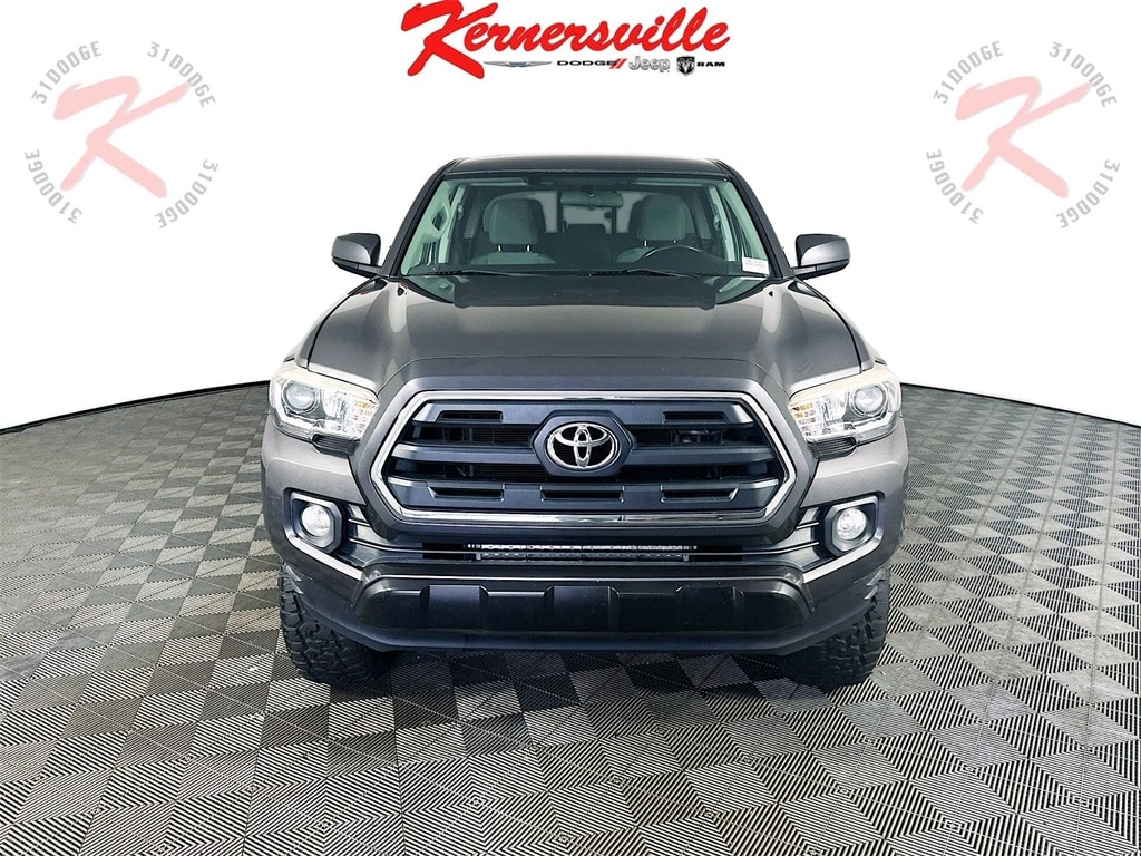 Used 2016 Toyota Tacoma SR5 with VIN 5TFAZ5CN4GX009302 for sale in Kernersville, NC