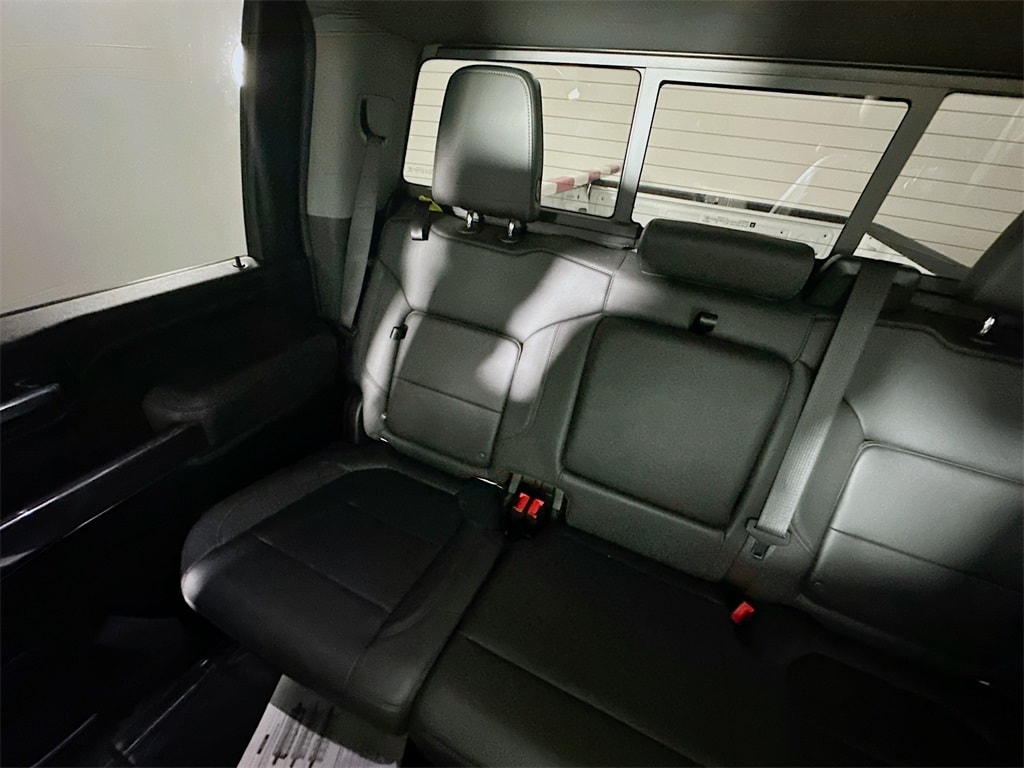 ChevroletSilverado 2500HD12