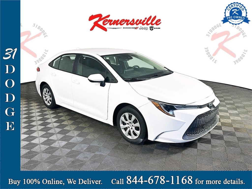 2021 Toyota Corolla LE's photo