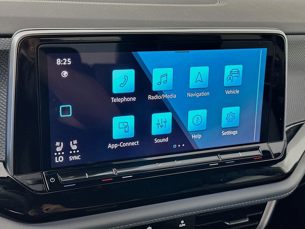 VolkswagenAtlas Cross Sport18