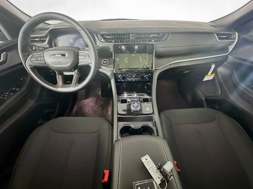 JeepGrand Cherokee L9