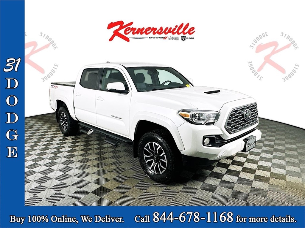 2023 Toyota Tacoma TRD Sport's photo