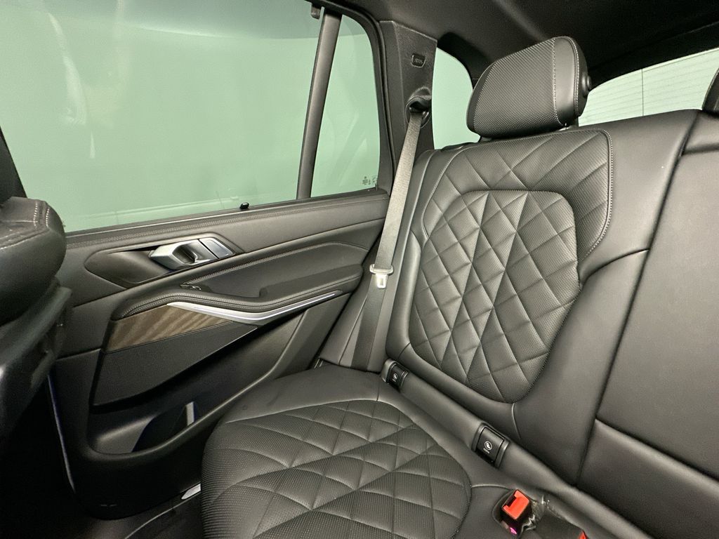 BMWX512