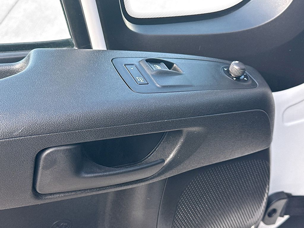 RamPromaster 3500 EV24