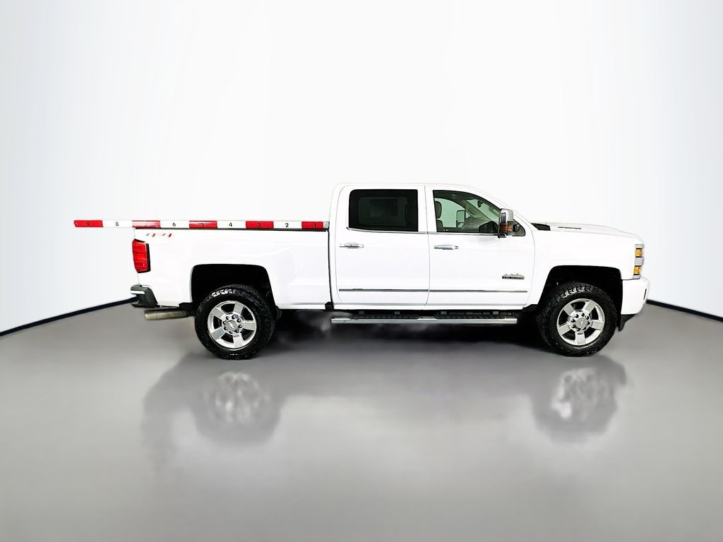 ChevroletSilverado 2500HD8
