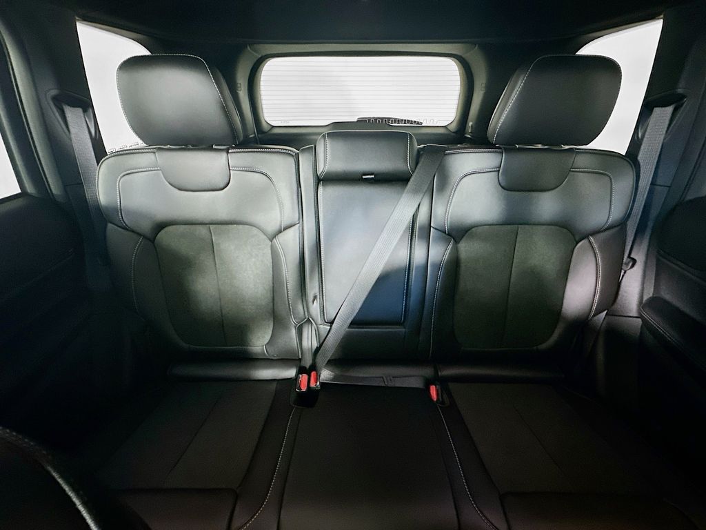 JeepGrand Cherokee10