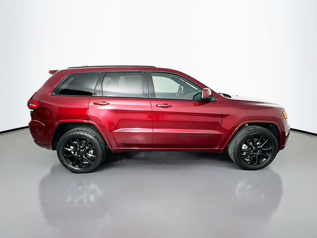 JeepGrand Cherokee8