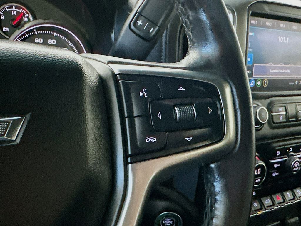 ChevroletSilverado 1500 LTD26