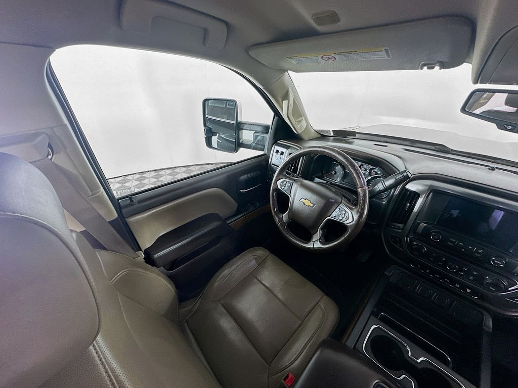 ChevroletSilverado 3500HD9