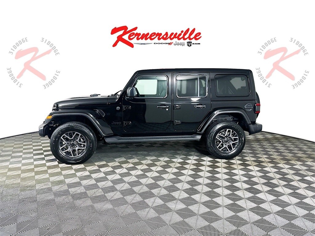 2026 Jeep Wrangler Unlimited Sahara photo 4