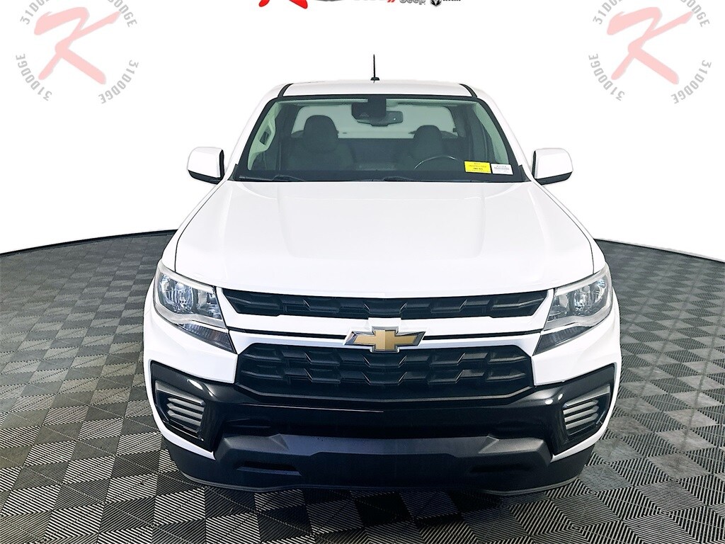 2022 Chevrolet Colorado LT photo 2