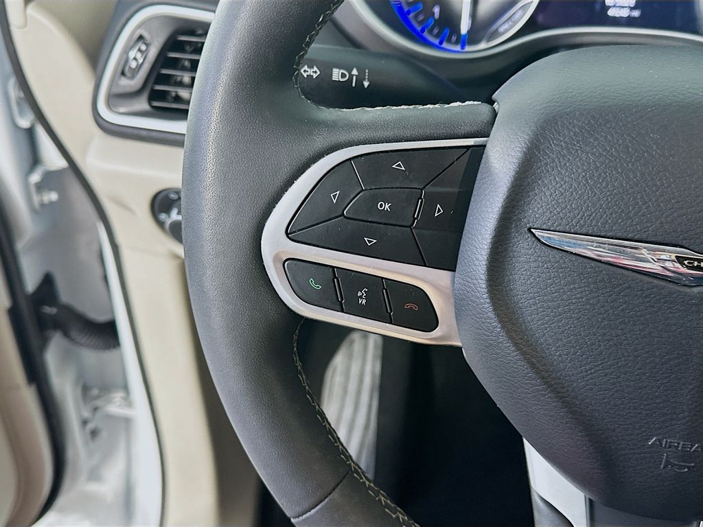 ChryslerPacifica24