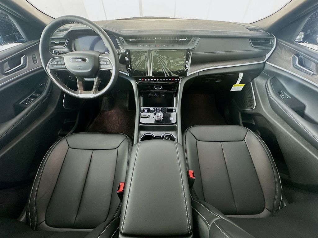 JeepGrand Cherokee L9