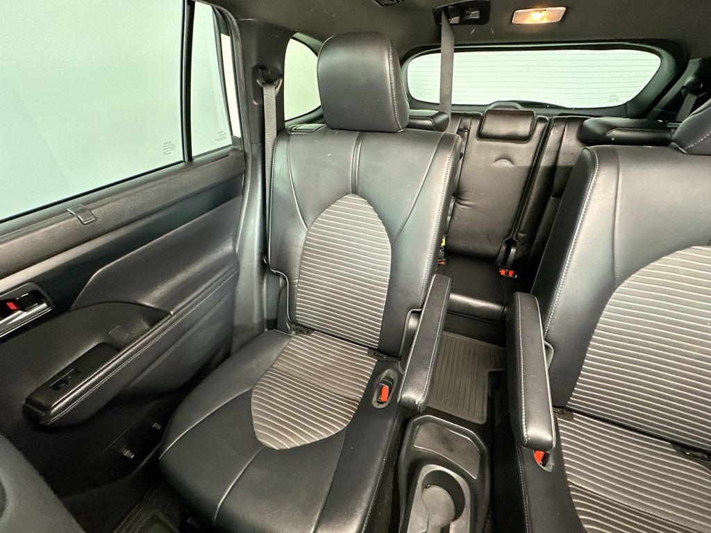 ToyotaHighlander12