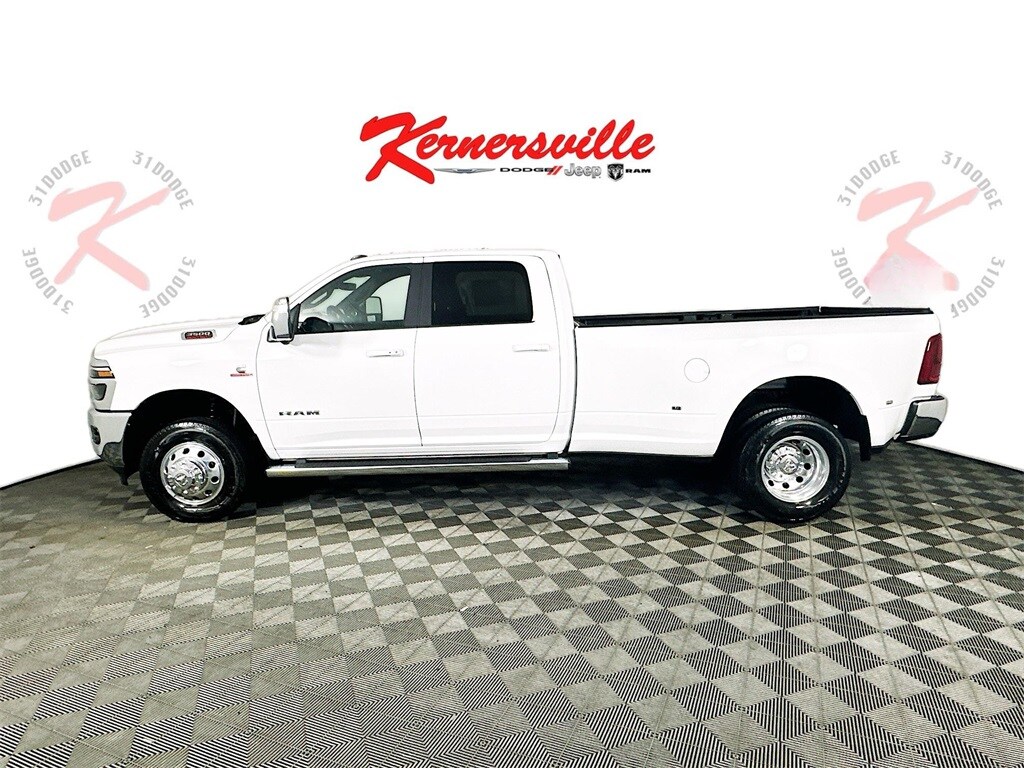 2025 Ram 3500 Laramie photo 4