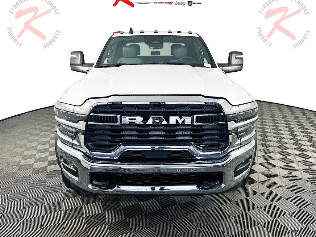 2025 Ram 4500 Tradesman photo 2