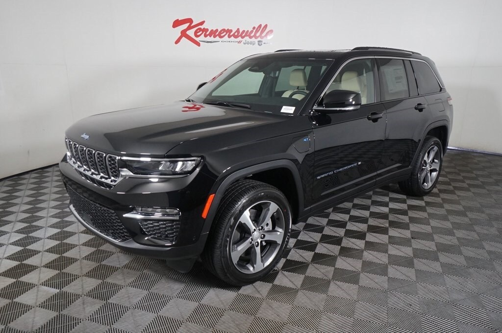 2024 Jeep Grand Cherokee Base 4xe photo 3