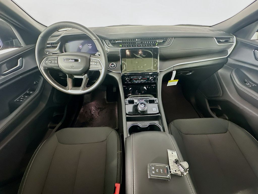 JeepGrand Cherokee9