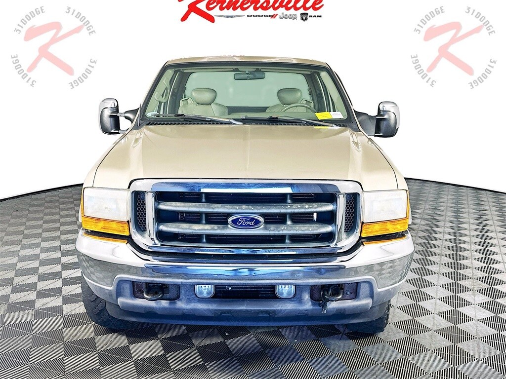 2001 Ford F-250 photo 2