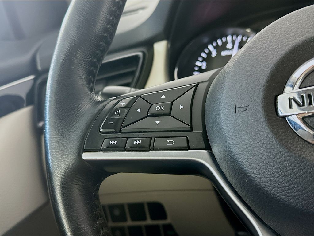 NissanRogue Sport25