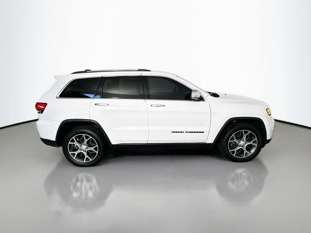 JeepGrand Cherokee8
