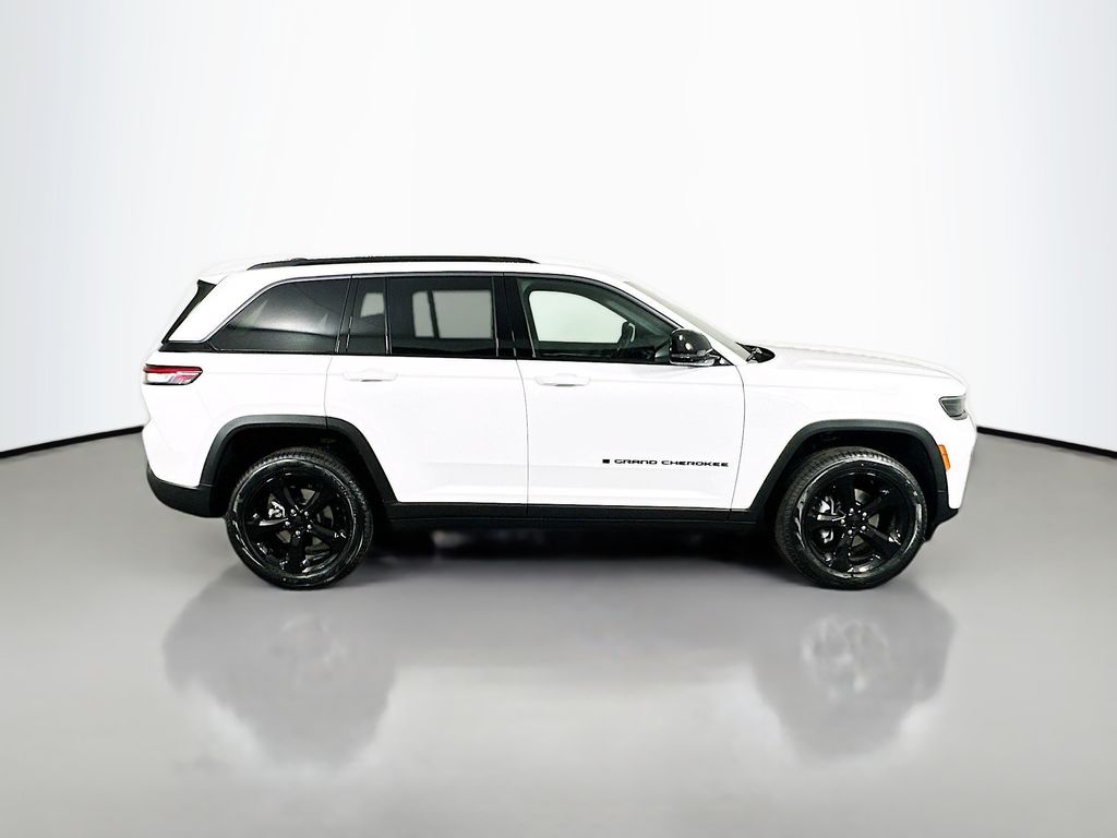 JeepGrand Cherokee8