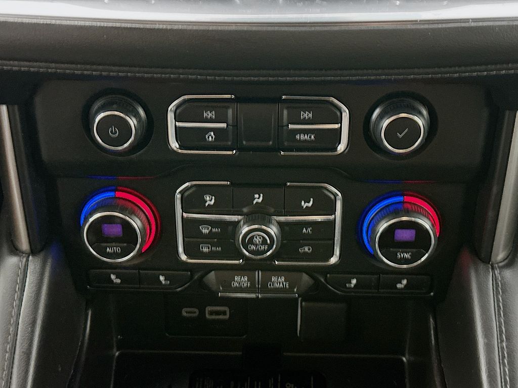 ChevroletSuburban18