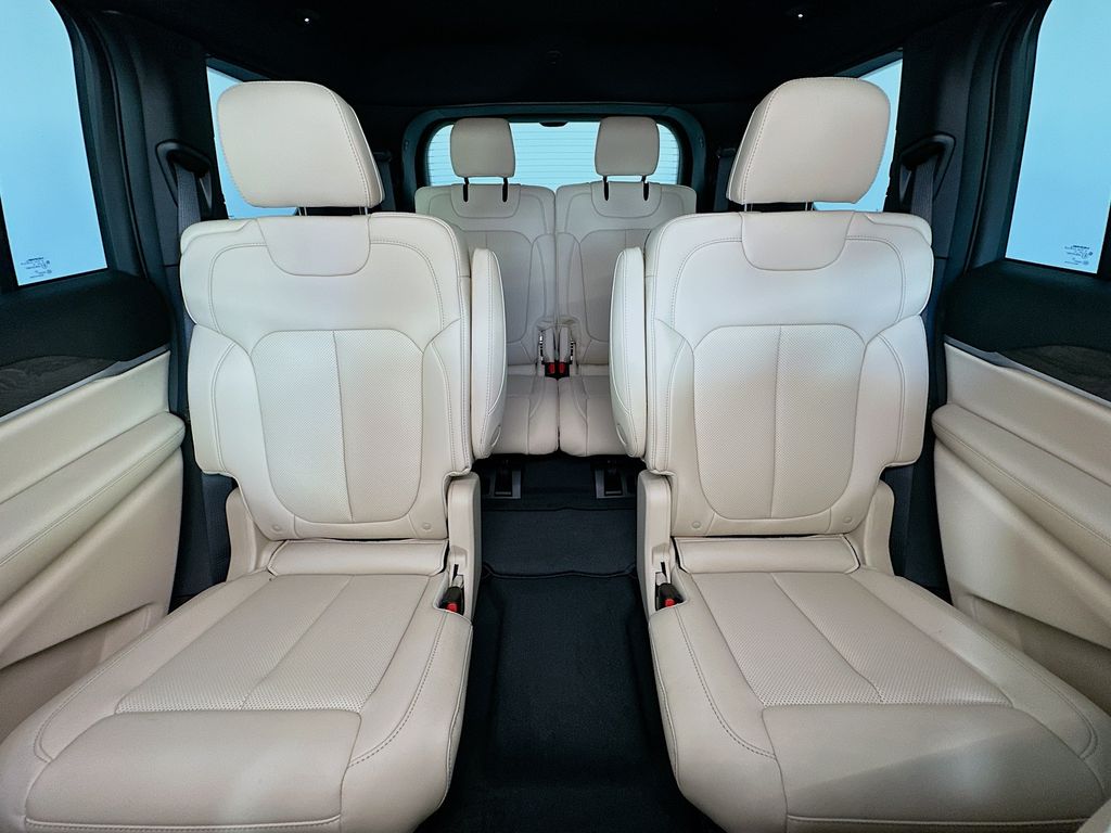 JeepGrand Cherokee L10