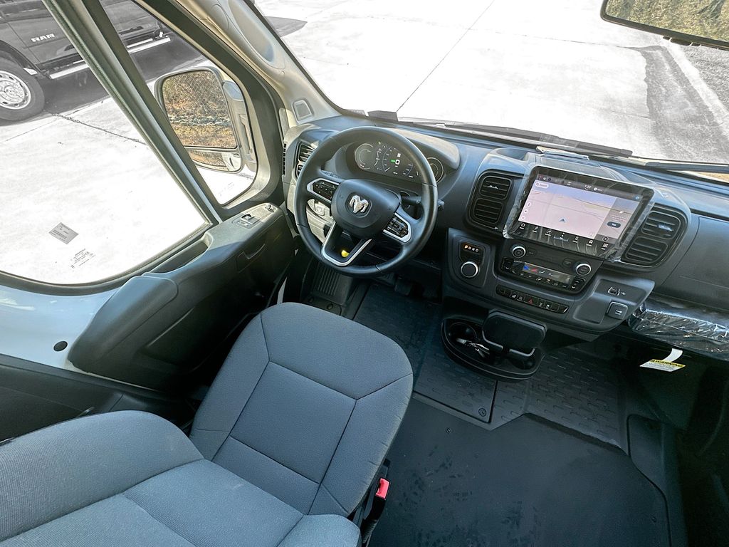 RamPromaster 3500 EV8