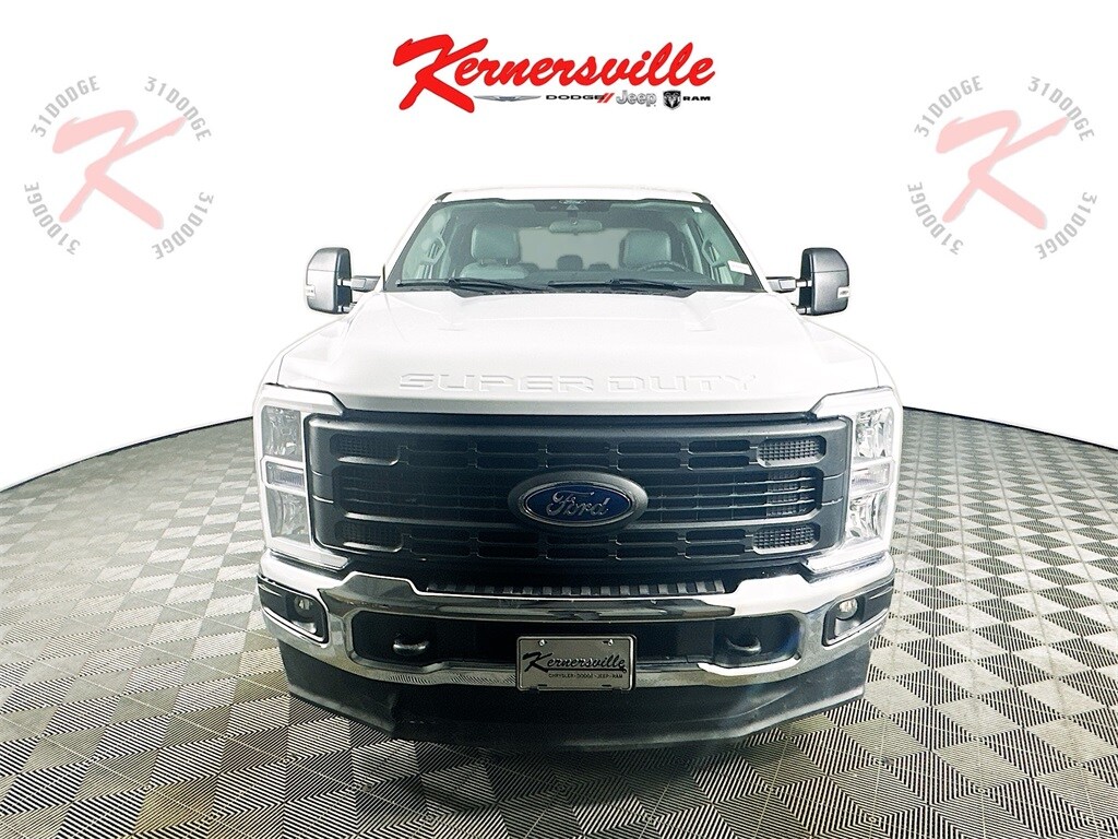 2024 Ford F-250 photo 2