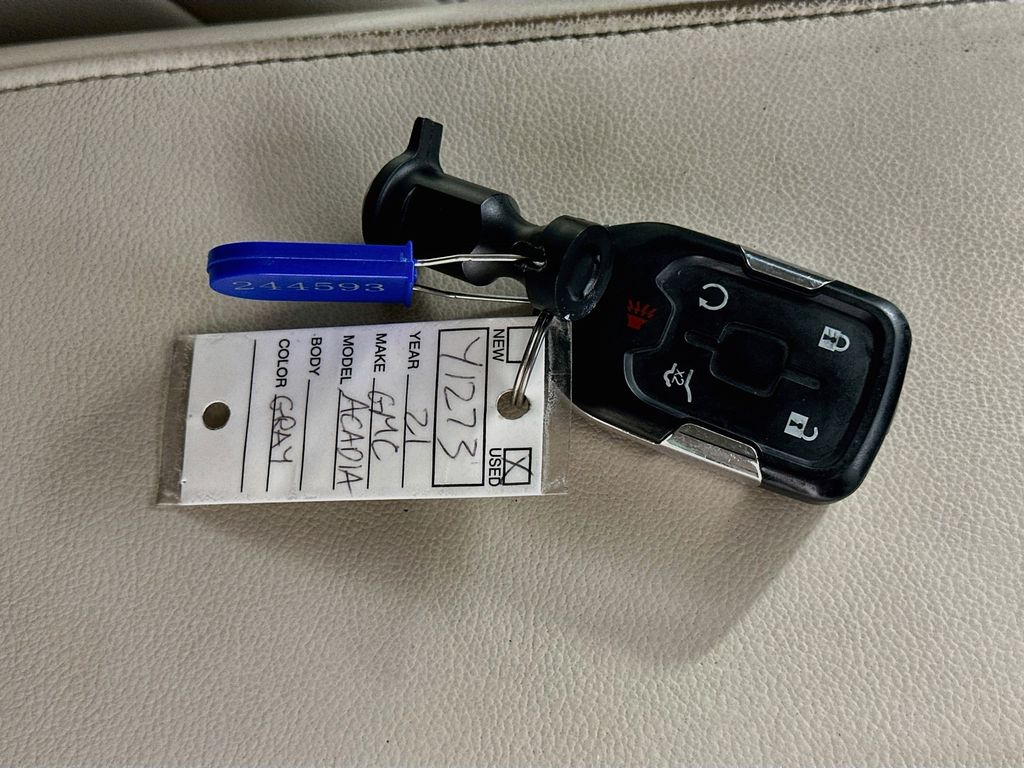 GMCAcadia35