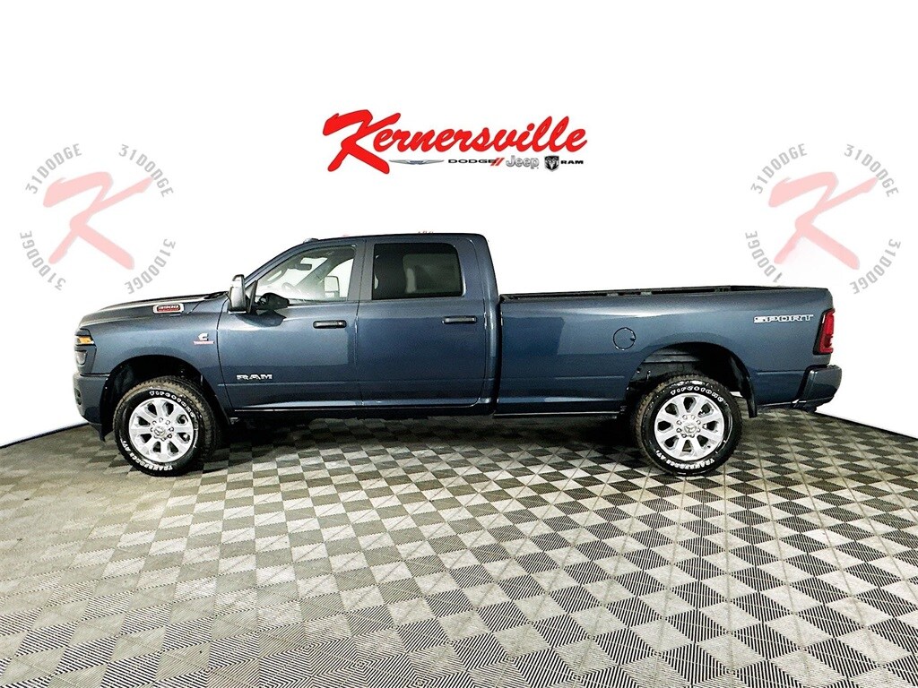 2026 Ram 3500 Big Horn photo 4
