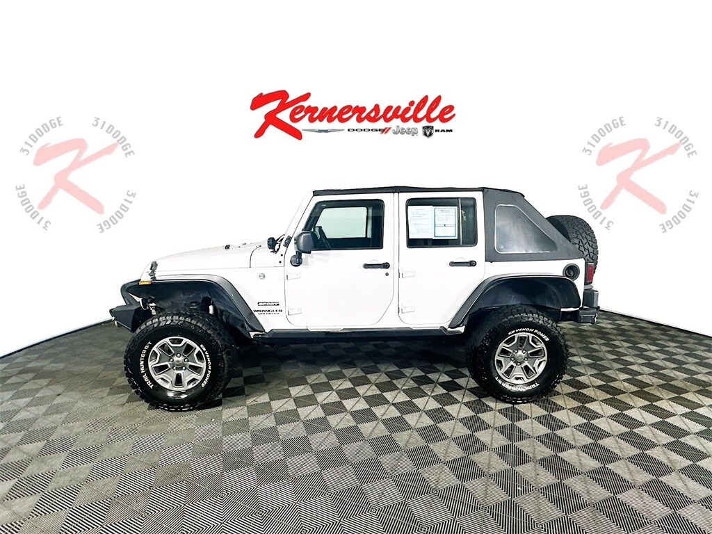 2017 Jeep Wrangler Unlimited Sport photo 3