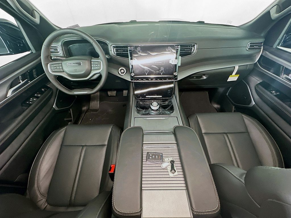 JeepGrand Wagoneer L9