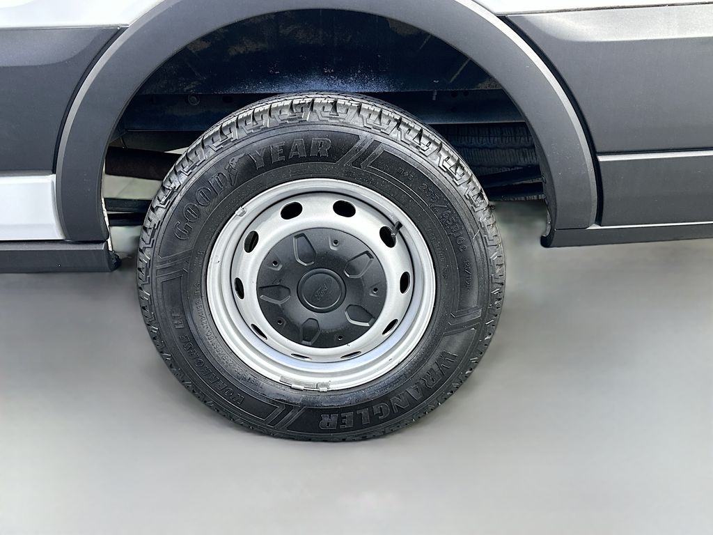 FordTransit-15033