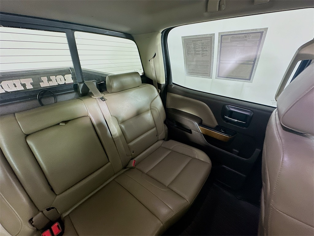 ChevroletSilverado 3500HD14