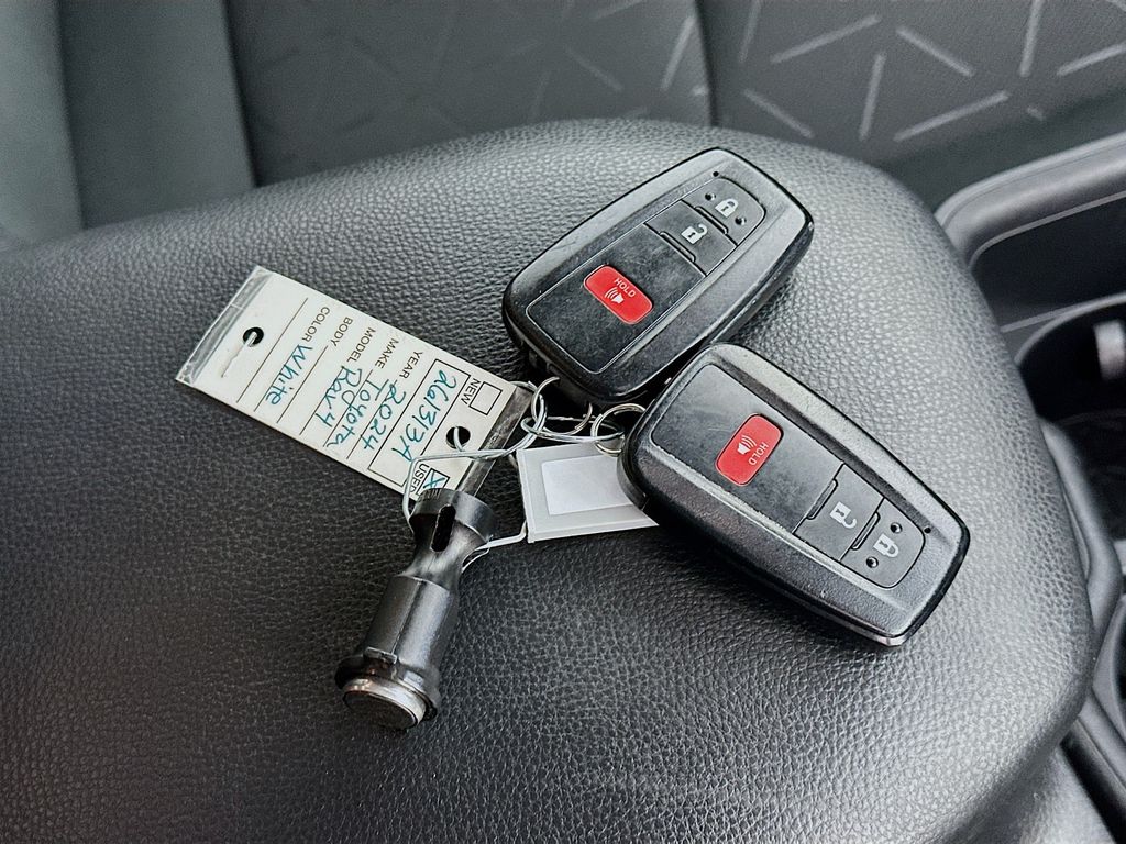 ToyotaRAV433