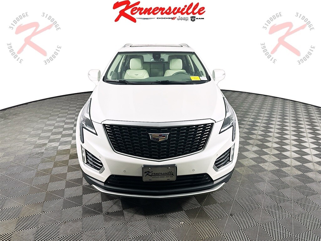 2022 Cadillac XT5 Premium Luxury photo 2