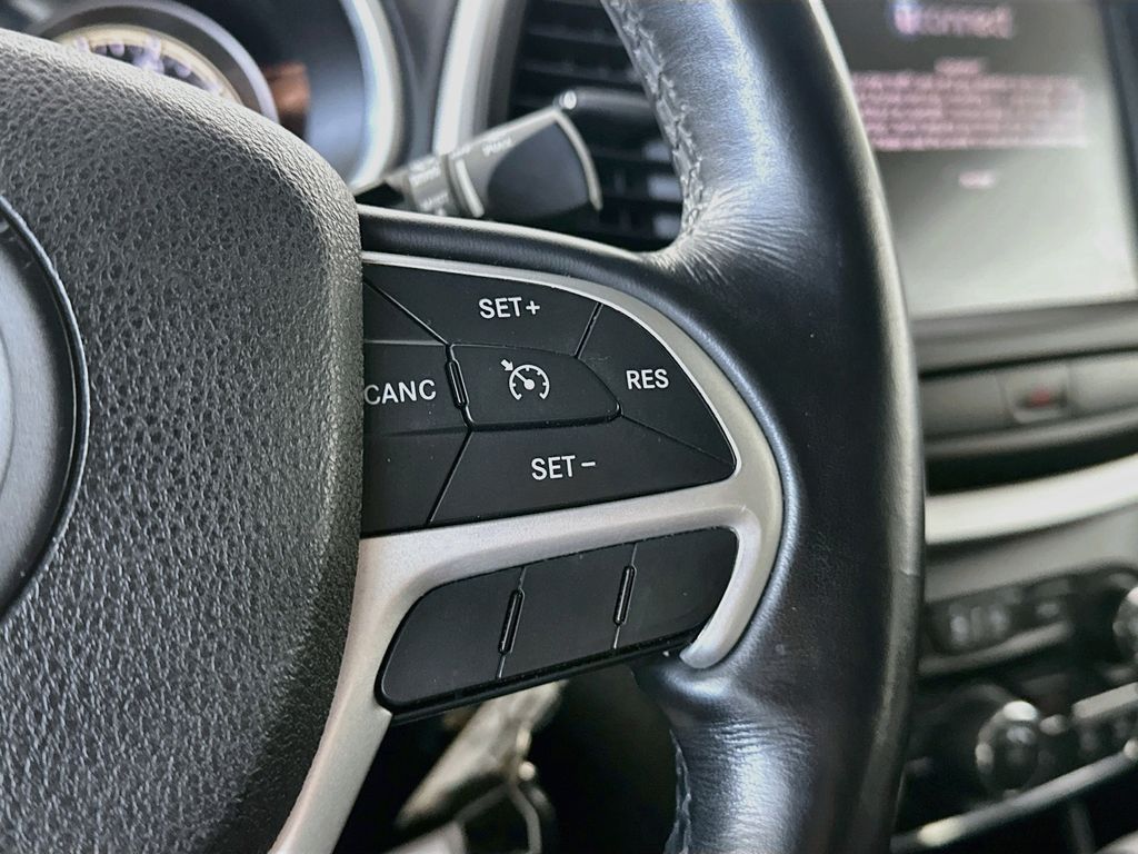 JeepCherokee25