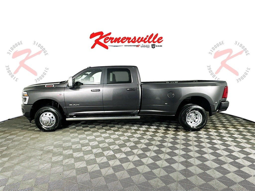2025 Ram 3500 Laramie photo 4