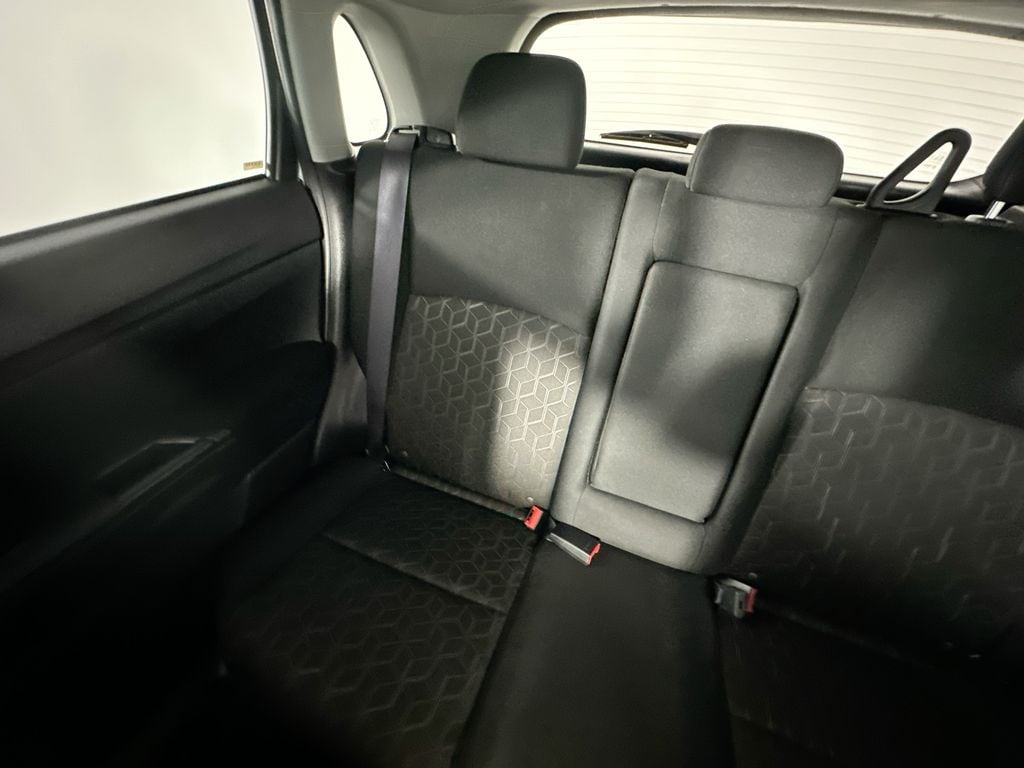 MitsubishiOutlander Sport12