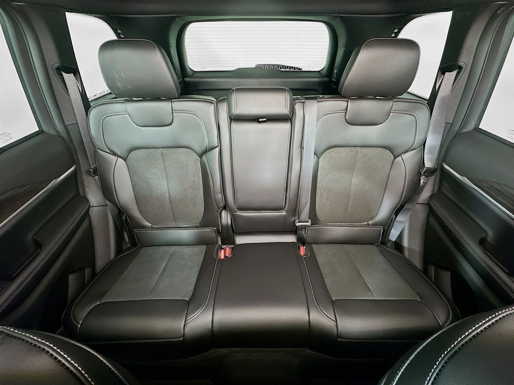 JeepGrand Cherokee10