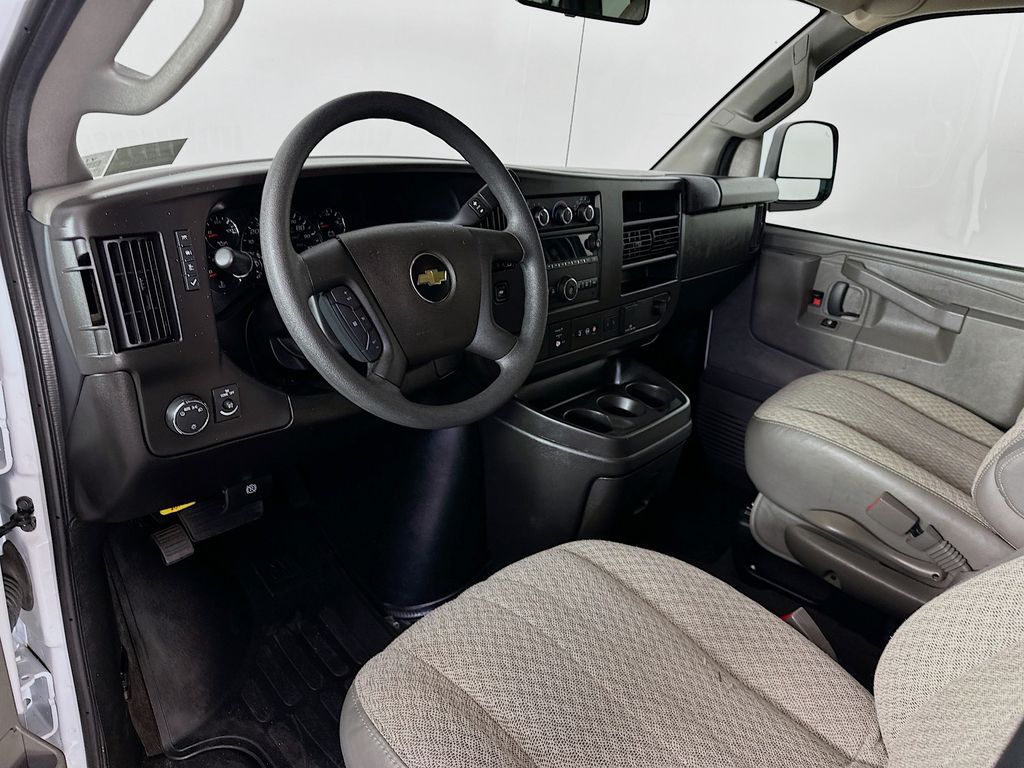 ChevroletExpress 350028